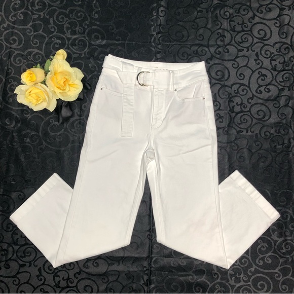 White House Black Market (WHBM) High Rise white wide leg crop denim with a belt - Picture 4 of 11